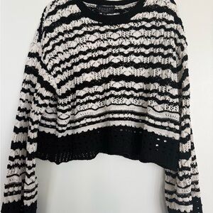 Laundry by Shelli Segal Black and Cream Patterned Cropped Sweater